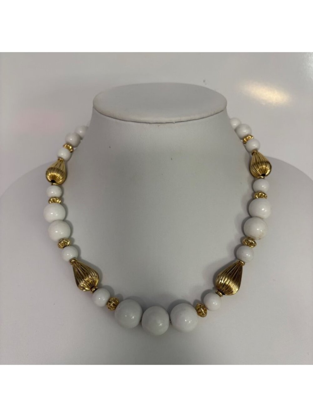 Vintage White Beaded Necklace Textured Gold Tone Accents 19 Inch Classic